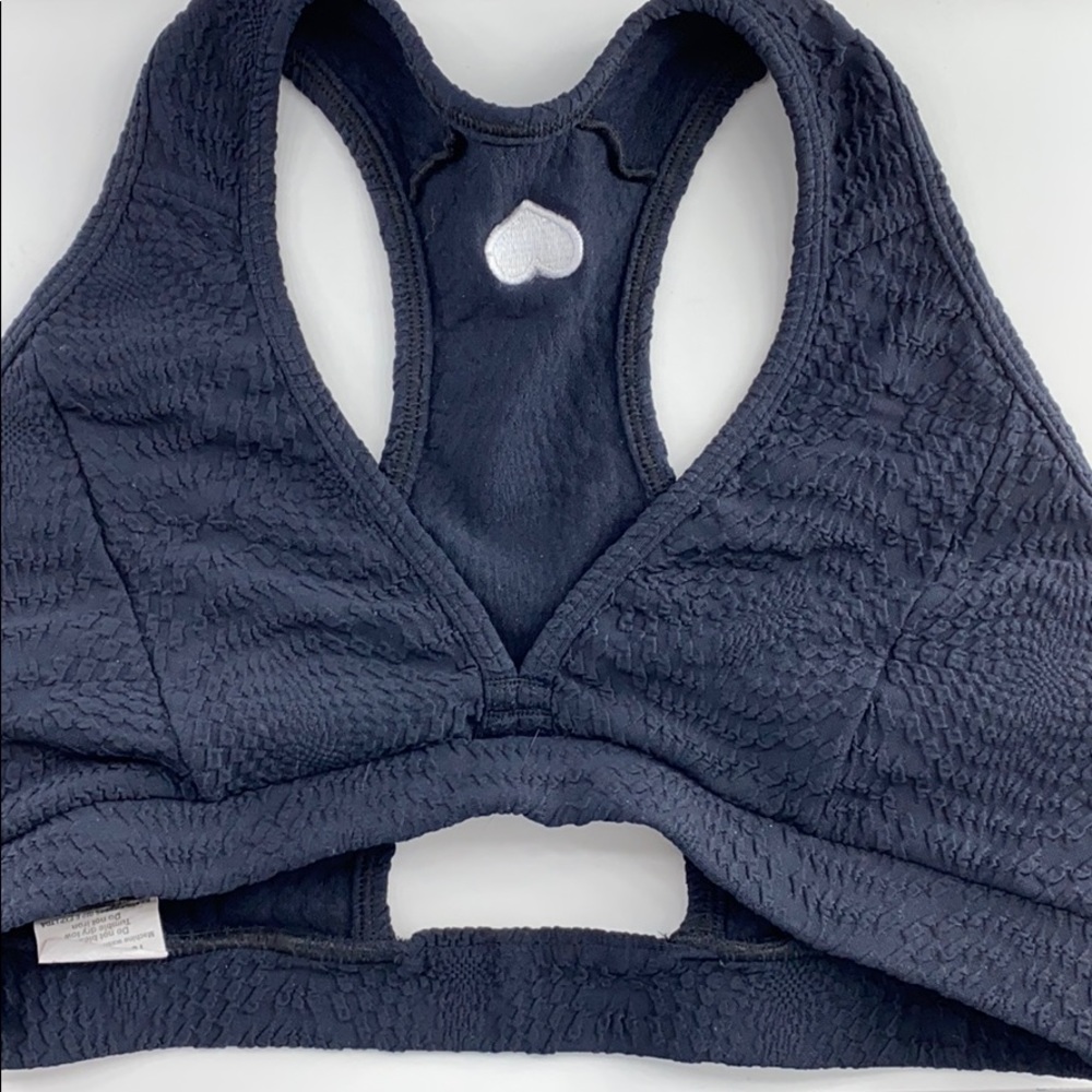 sports bra